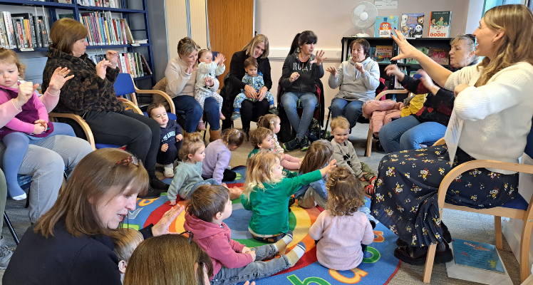 Community Rhyme Time: La Nouvelle Maraitaine